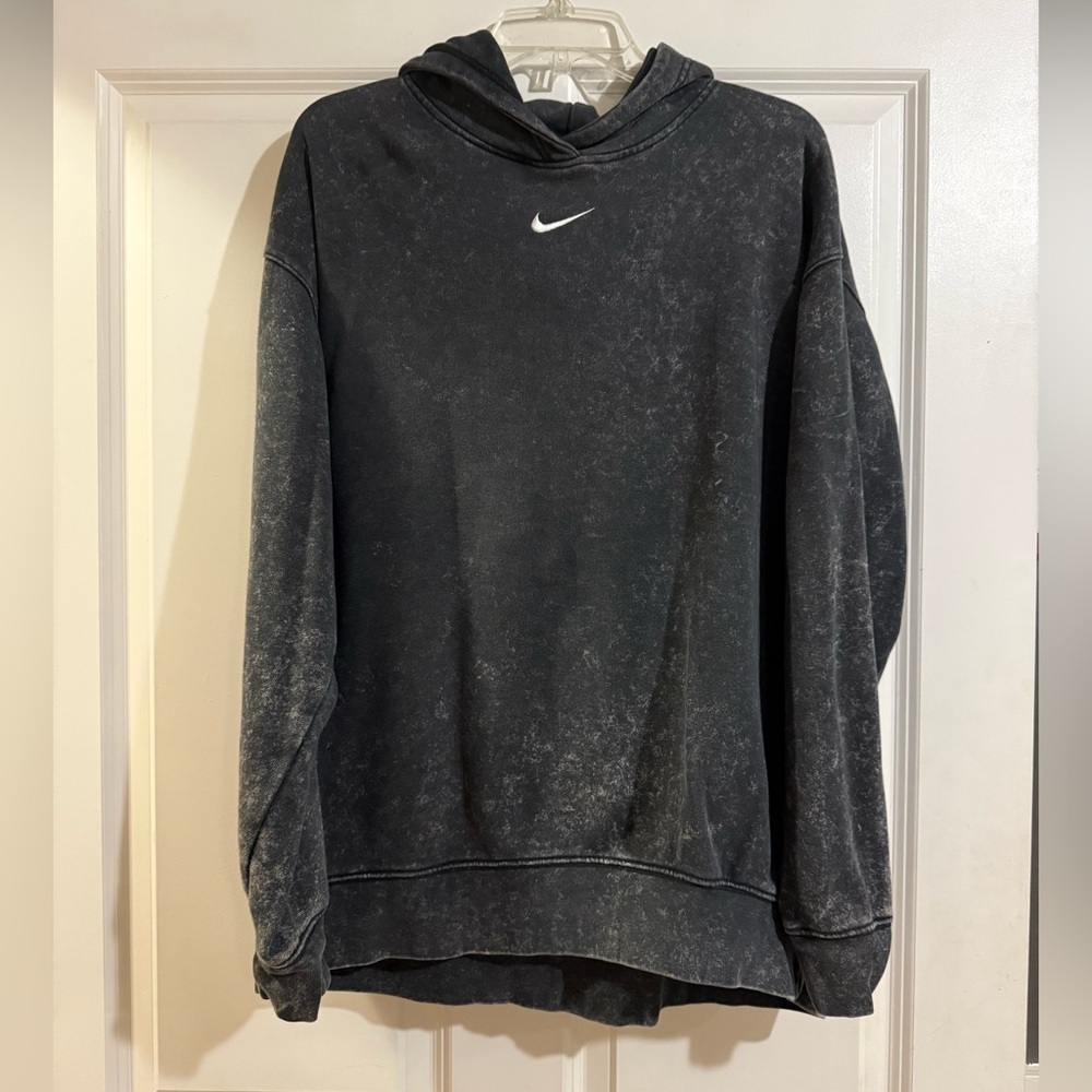 Nike Women’s Sweatshirt